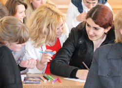 Студенти Уманської філії Черкаського кооперативного економіко-правового коледжу під час проведення інтелектуального завдання